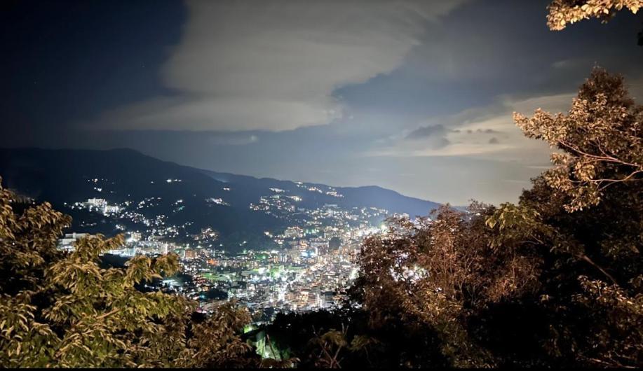絶景大型ログハウス最大20人ハートウッド熱海邸 Atami  Exteriér fotografie